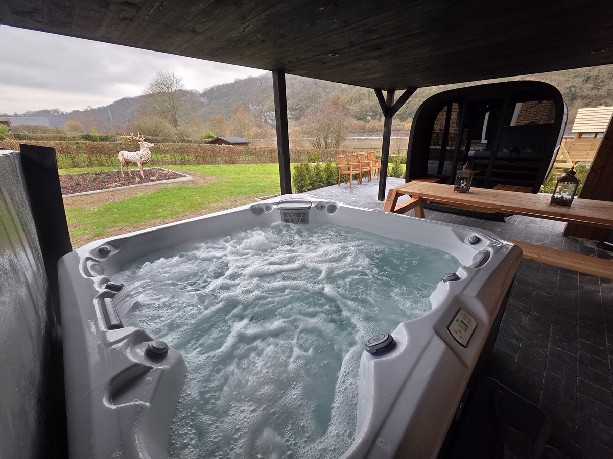 Jacuzzi